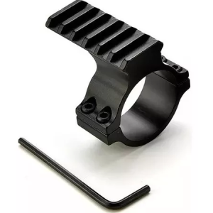 é um acessório essencial para quem utiliza equipamentos de airsoft ou armas esportivas. Ele permite fixar de forma segura miras do tipo red dot
