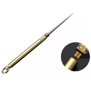frequentemente usado por quem procura uma maneira compacta e durável de carregar um palito de dente consigo.